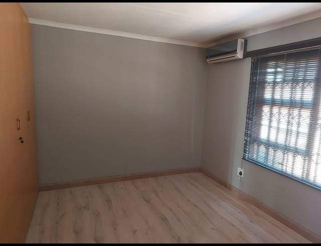 3 BEDROOM APARTMENT FOR SALE IN VAALPARK